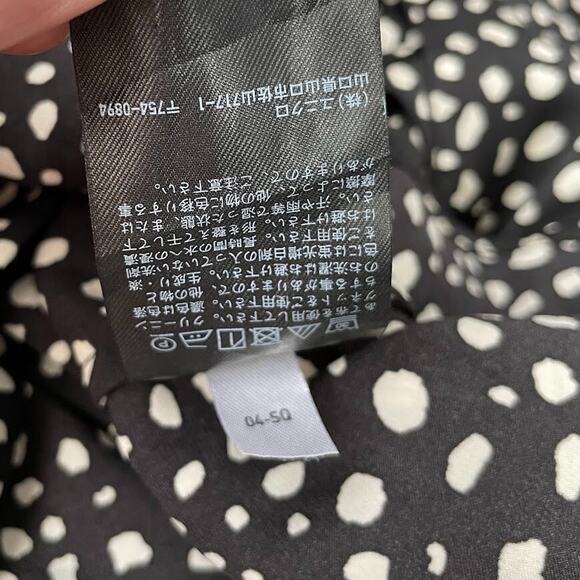 Uniqlo Black and White Polka Dot Blouse - Picture 7 of 9